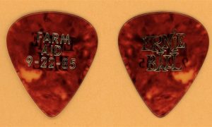 Tom Petty 1985 Farm Aid tour guitar pick Heartbreakers vintage collectible