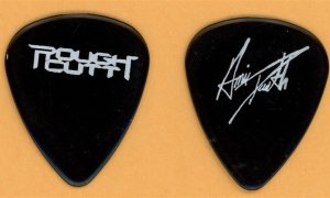 Rough Cutt Amir Derakh Vintage Guitar Pick 1986 Wants You Tour