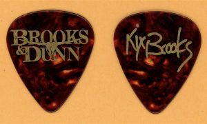 Brooks & Dunn Kix Brooks vintage tour guitar pick collectible